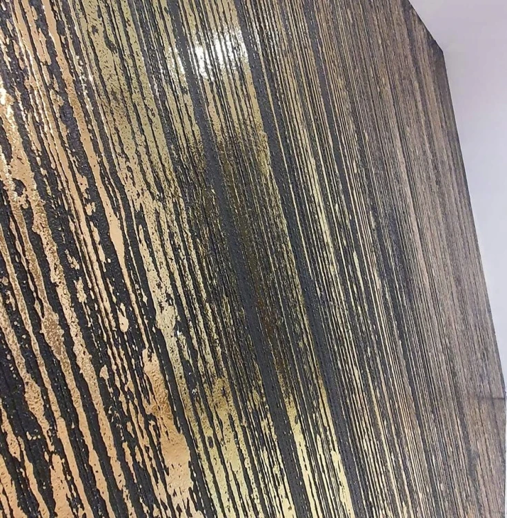 Folia dekoracyjna złota metaliczna na ścianę 10 m² + klej do folii 1L – zestaw do złocenia ściany PASY