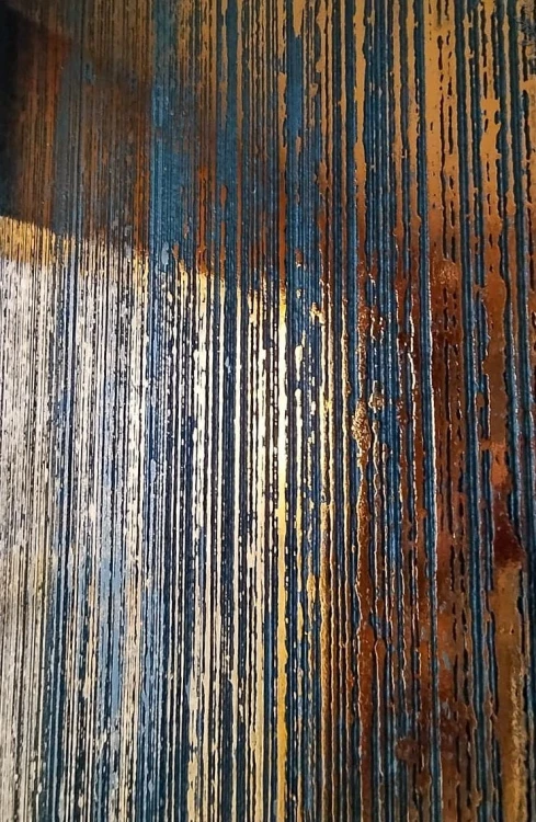 Folia dekoracyjna miedziana metaliczna na ścianę 10 m² + klej 1L – zestaw efekt miedzi i rdzy PASY